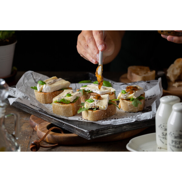 Crostini mit Camembert und TRÜFFEL BIRNE - 