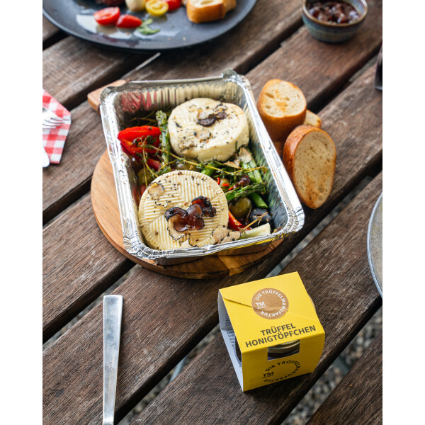 Gegrillter Feta mit TRÜFFEL HONIGTÖPFCHEN - 