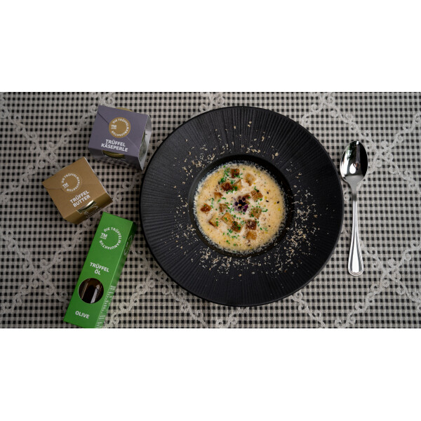 Schnelle Vorspeise für Weihnachten: Käse-Lauch-Suppe mit Trüffel Croûtons -  Vorspeise für Weihnachten: Suppe