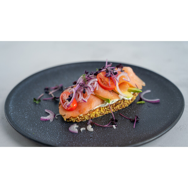 Brotaufstrich mit Trüffel - Rezept zum Nachmachen - Tüffel Brotaufstrich mit Räucherlachs und Avocado 
