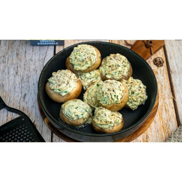 Gegrillte Champignons mit Frischkäsefüllung - 