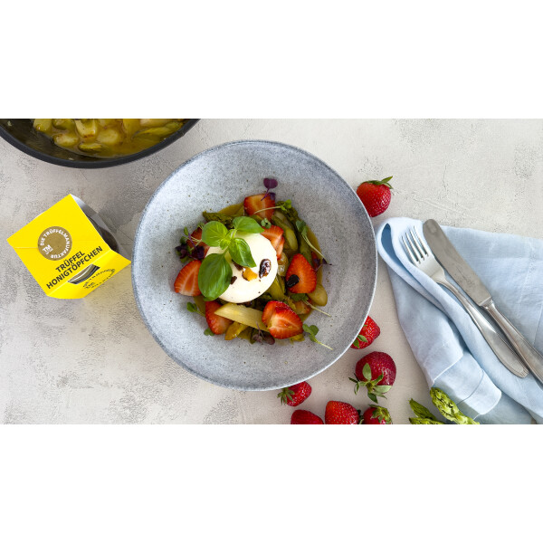 Spargelsalat mit Erdbeeren und Trüffelhonigdressing - Spargelsalat mit Erdbeeren und Trüffelhonigdressing - Unwiderstehlich
